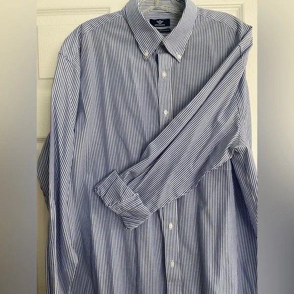 Dockers Men’s Button Down Shirt Blue White Striped Long Sleeve Men’s Size XL - Picture 2 of 7